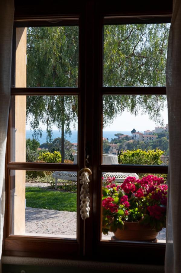Villa Rosmarino Imperia Exterior foto